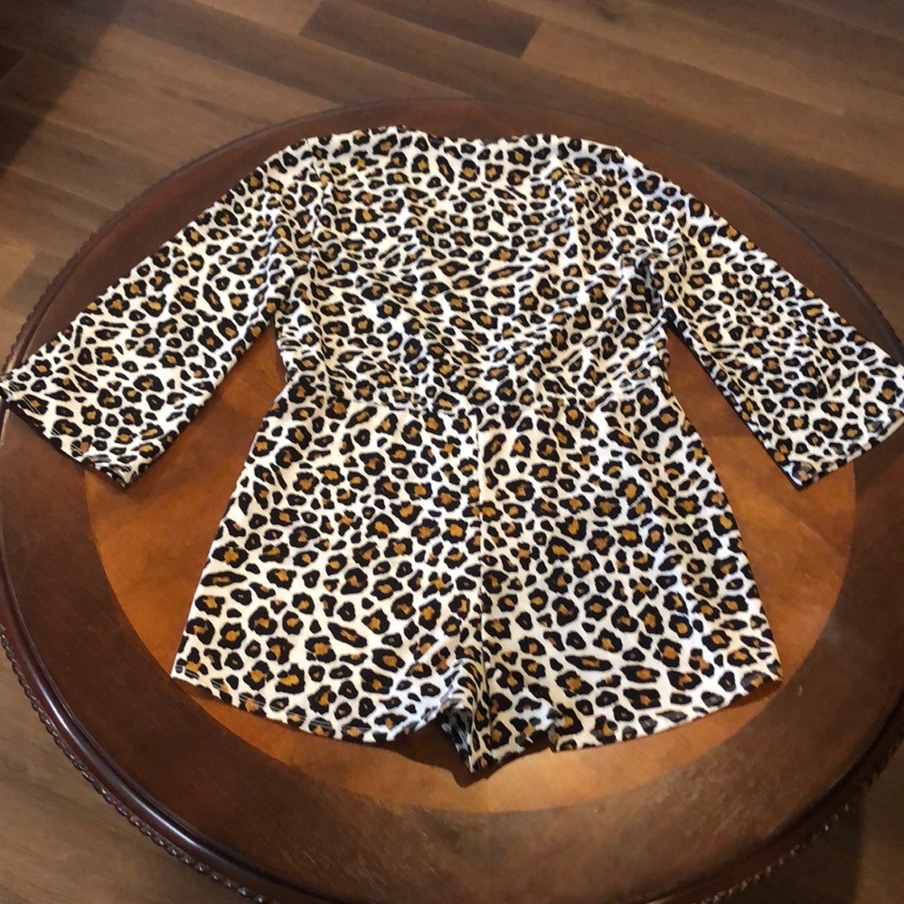 Show Me Your Mumu Leopard Roxy Romper XS - Picture 6 of 9